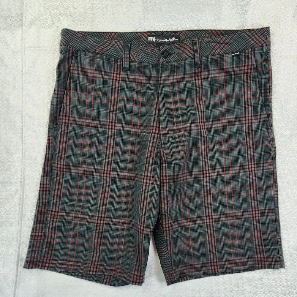 TravisMathew Grey Red Plaid Golf Shorts Men 36 Performance Stretch Preppy Casual